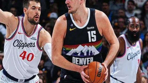 2025年中国网球巡回赛“川王杯”开赛，年终总决赛璀璨绽放